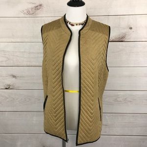 Chico’s Quilted Vest Jacket Size 2 Tan Faux Suede